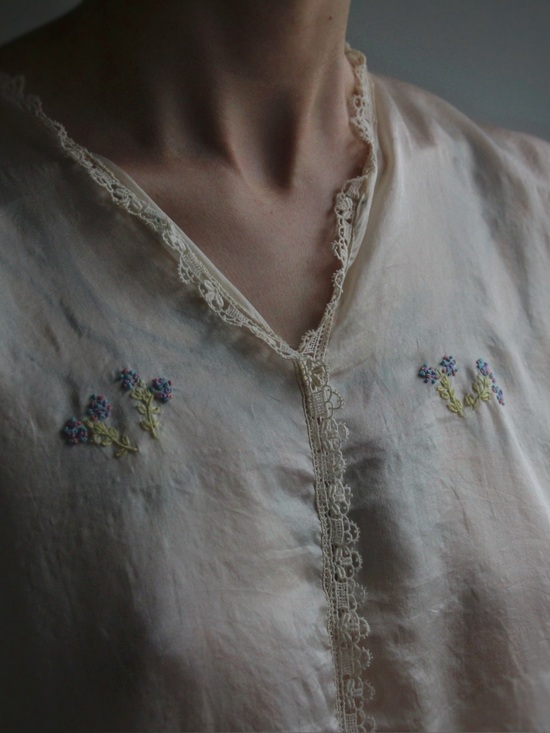 Antique Other - 1920's Floral Embroidered Silk & Lace Lounge Blouse